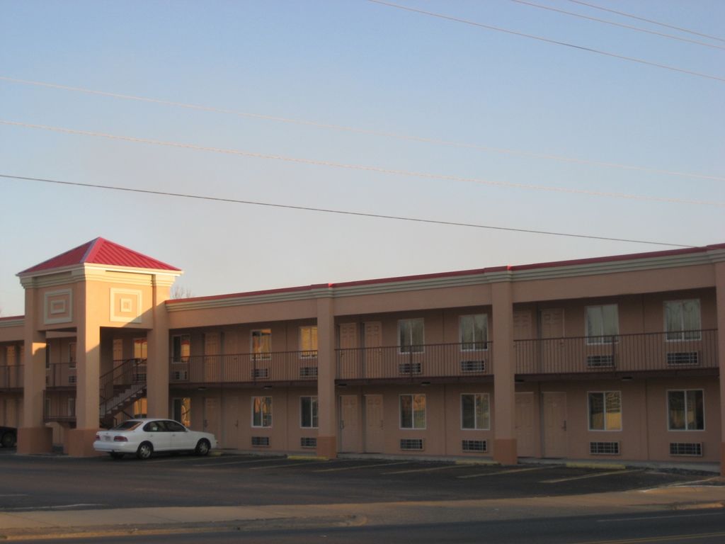 Sands Central Inn Hot Springs Kültér fotó